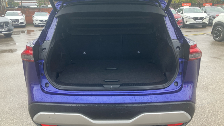 Nissan Qashqai 1.3 DiG-T MH Tekna 5dr Petrol Hatchback